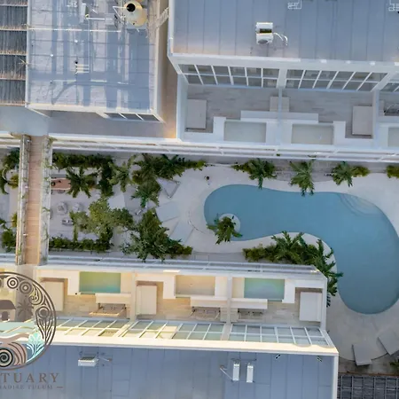 New Sanctuary With A Jacuzzi And Private Tub In The Jungle Apartment